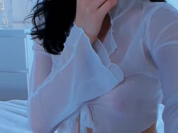 webcam girl uwunikaa live cam image #6213343