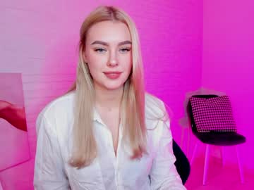webcam girl 8a8y_nura live cam image #961122