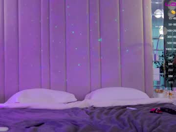 webcam girl krissone live cam image #1759832