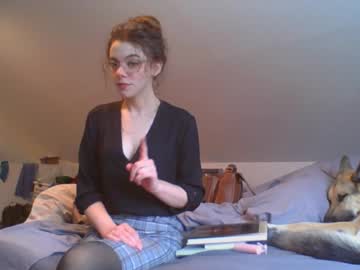 webcam girl rosegold18 live cam image #6240835