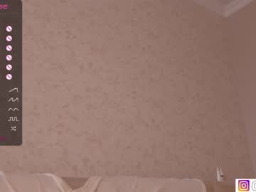 webcam girl bzzzme live cam image #5110556