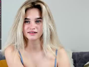 webcam girl super_pusichki live cam image #2112051