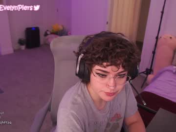 webcam girl evelynpiers live cam image #2518630