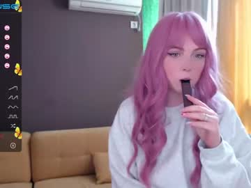 webcam girl small_blondee live cam image #1779771