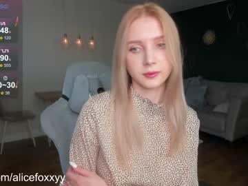 webcam girl oh_honey_ live cam image #6223065