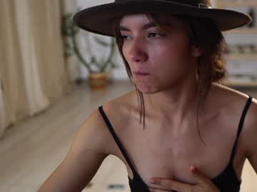 webcam girl ellelure_ live cam image #7075272