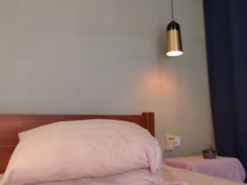 webcam girl hersheys_aran live cam image #2819319