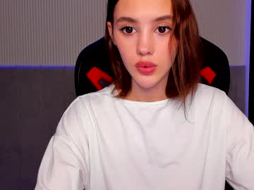 webcam girl angella_kleee live cam image #2763145