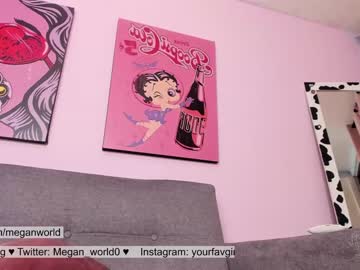 webcam girl megan_world live cam image #2150044