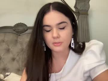 webcam girl gia_is_horny live cam image #2839852