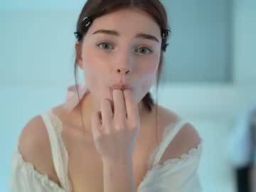webcam girl floret_joy live cam image #5657945