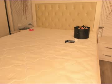 webcam girl sury_01 live cam image #1120503