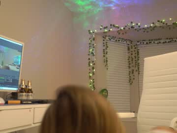 webcam girl ashley_benson1 live cam image #369267