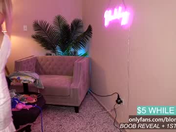 webcam girl blondiekayy live cam image #2510273