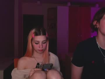 webcam couple sarah_kurt live cam image #4076692