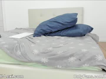 webcam girl doll_lexi live cam image #250796