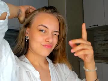 webcam girl lindamildreda live cam image #5148128