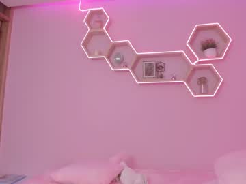 webcam girl bella_adams_ live cam image #1275634