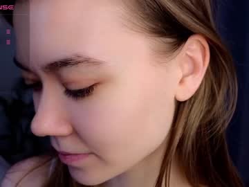 webcam girl lil_babe_ live cam image #5721143