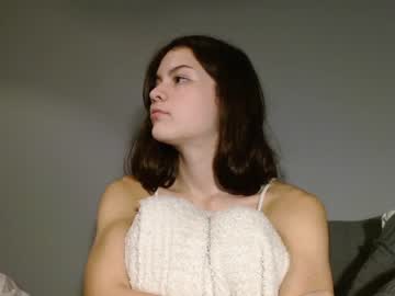 webcam girl miafosterx live cam image #5891695