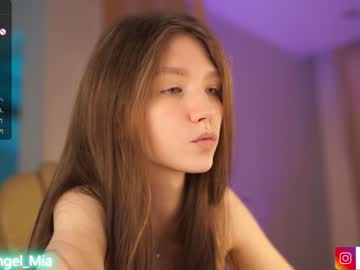 webcam girl angels_kiss live cam image #5320155