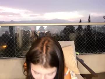 webcam girl rebeccastonee live cam image #275574