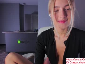 webcam girl crazzy_cherry live cam image #4485162