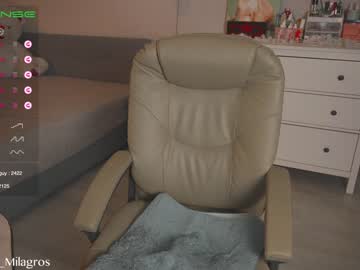 webcam girl mia_milagros live cam image #4771555