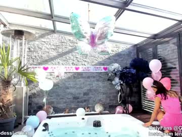 webcam girl lenna_godess live cam image #6295376