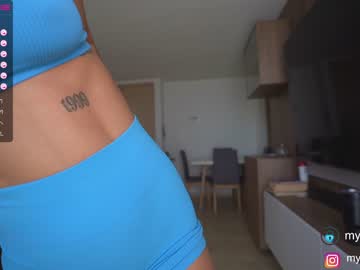 webcam girl mykinkybunny live cam image #2837035