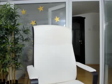 webcam girl ingridblondy94 live cam image #2066434