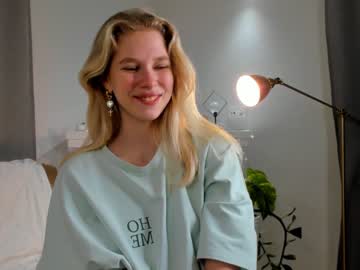 webcam girl coventinadavy live cam image #6892320