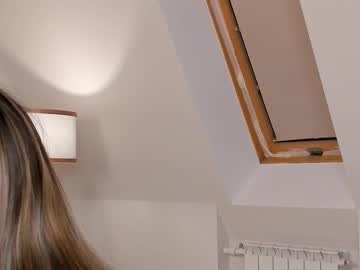 webcam girl milaniapayne live cam image #6016480