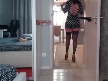 webcam girl carmela_fox live cam image #1543532