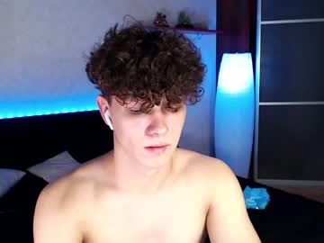 webcam man cute_booyy live cam image #230224