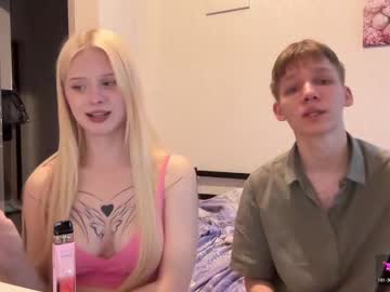 webcam couple walterback live cam image #7055453