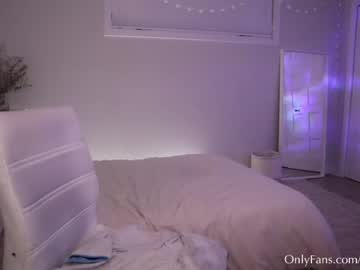 webcam girl onlyems23 live cam image #3264285