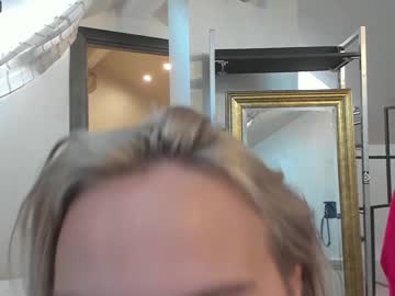 webcam girl ari_1_1 live cam image #5288168