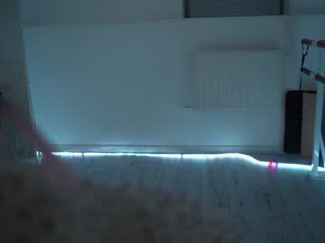 webcam girl floret_joy live cam image #5650550