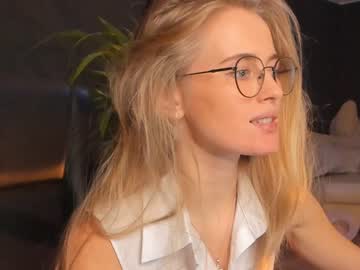 webcam girl linellali live cam image #2901508