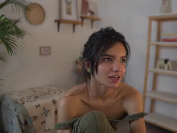webcam girl urcutelinda live cam image #6894801