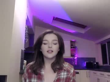 webcam girl lucydelovely live cam image #3011130