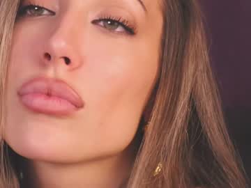 webcam girl francescadomi live cam image #2991132