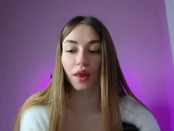 webcam girl strawberryjamx live cam image #4084021