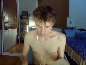 webcam man stoopidtwink live cam image #680897