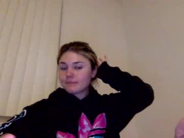 webcam girl cassidyyqueen live cam image #4423243