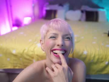 webcam girl lorettelorenaa live cam image #6781960