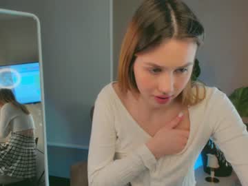 webcam girl yohji_yamamotoo live cam image #3345982