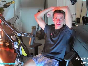 webcam man letsplayblake live cam image #3934256