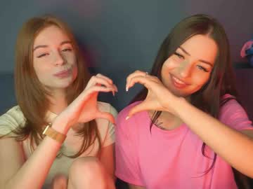 webcam girl wet_peachs live cam image #1277537